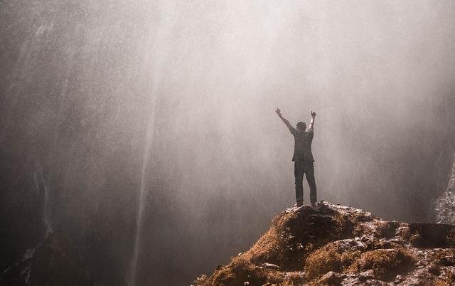 relax music with water sounds